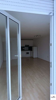Einblick ins Wohnzimmer Wohnen mit Komfort: 2-Zimmer-Wohnung in Auerbach in der Oberpfalz