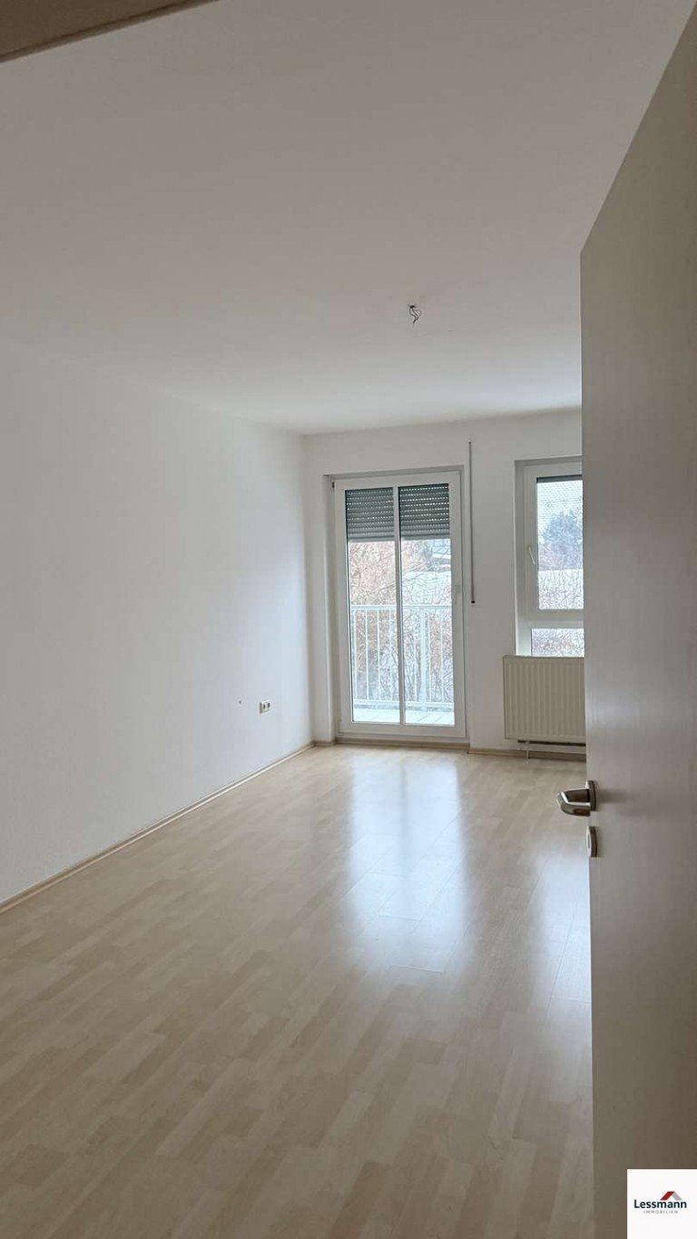 Schlafzimmer Auerbach in der Oberpfalz Etagenwohnung Wohnen mit Komfort: 2-Zimmer-Wohnung in Auerbach in der Oberpfalz