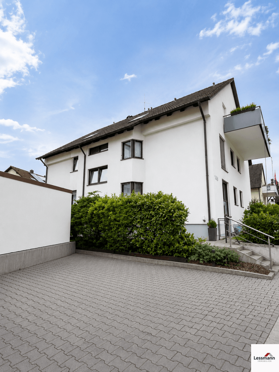 Au�enansicht vorne Etagenwohnung Leinburg