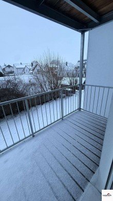 Balkon Wohnen mit Komfort: 2-Zimmer-Wohnung in Auerbach in der Oberpfalz