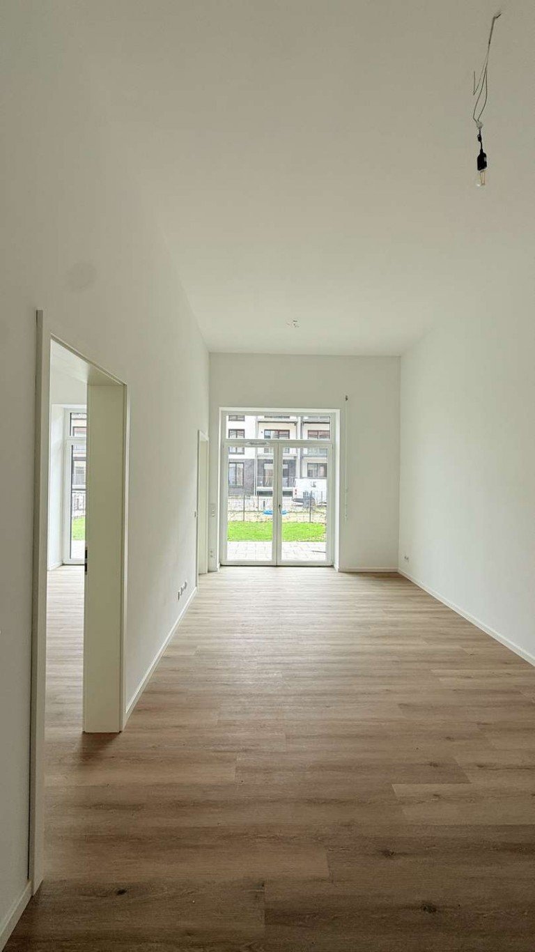 Wohnzimmer Bamberg Etagenwohnung Attraktive 2-Zimmerwohnung mit Terrasse, Garten und Stellplatz