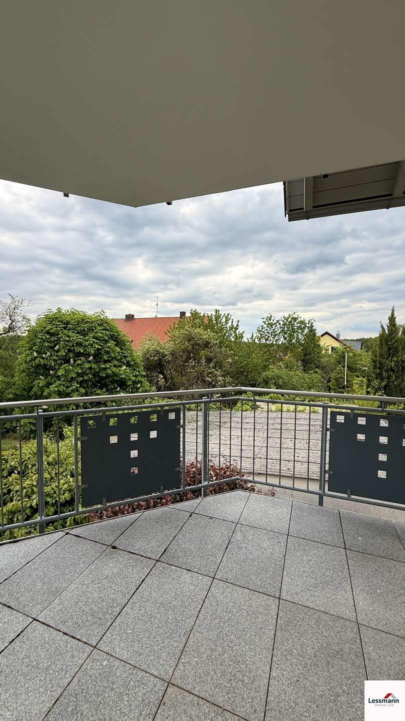 Balkon III Etagenwohnung Leinburg