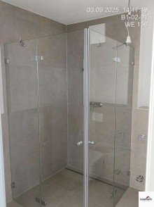 Bad Dusche Lichtdurchflutete 3-Zimmer-Wohnung mit zwei Balkonen, Top-Schnitt & Blick in den ruhigen Innenhof