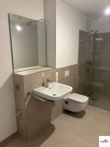 Badezimmer Ihr neues Zuhause: Moderne 2-Zimmer-Wohnung im 2. Obergeschoss