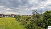 Aussicht Balkon Verkauft - Gro�e 3-Zimmer Eigentumswohnung mit Balkon und Blick ins Gr�ne