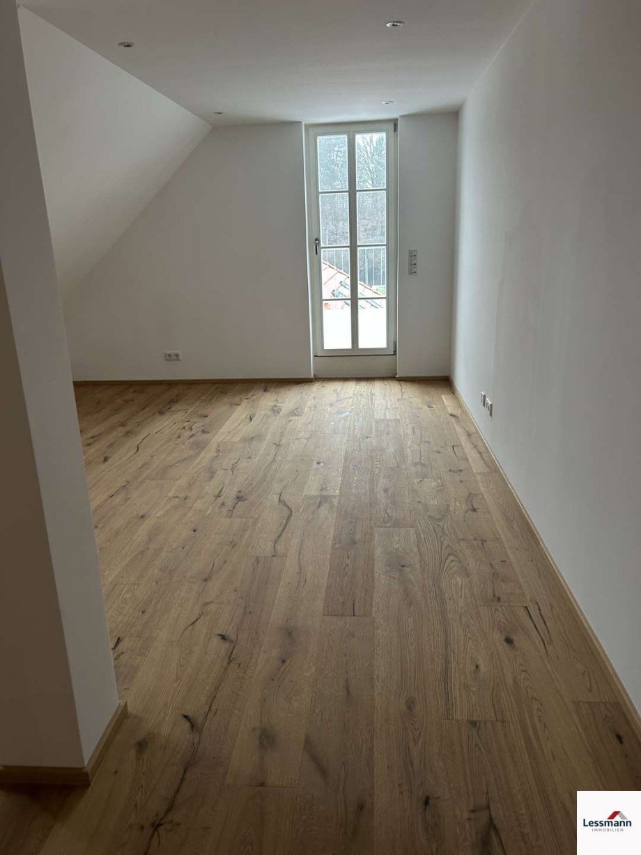 Wohnzimmer Dachgeschosswohnung R�ckersdorf