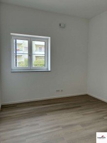 Kinderzimmer I Gro�e 4-Zimmer Wohnung mit Terrasse und kleinem Garten